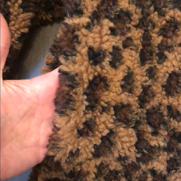 NWT BB Dakota Cheetah print faux shearling Coat - Picture 9 of 14